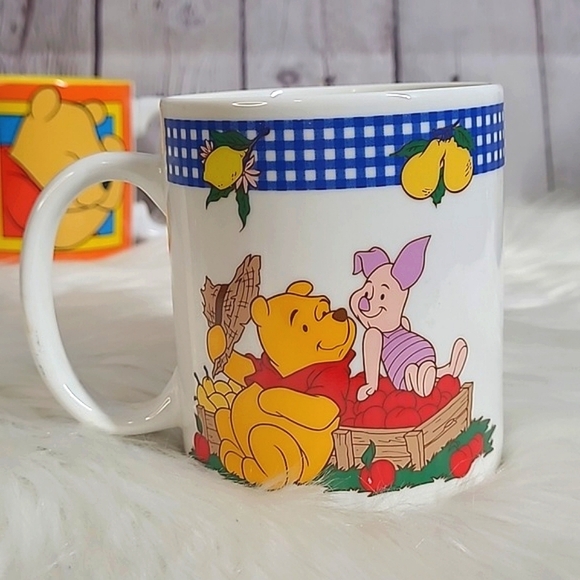 Vintage 90s Disney Winnie-the-Pooh Bundle of Three Mugs Coffee Cup Collectible - Picture 7 of 16